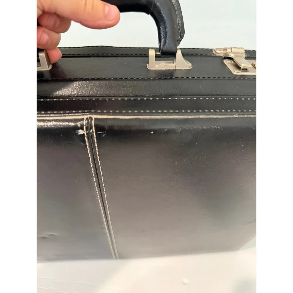 Foray vintage briefcase leather lock preowned collectible compartments y2k black